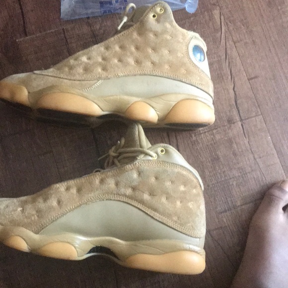 Jordan retro 13s Elemental gold - Picture 1 of 1
